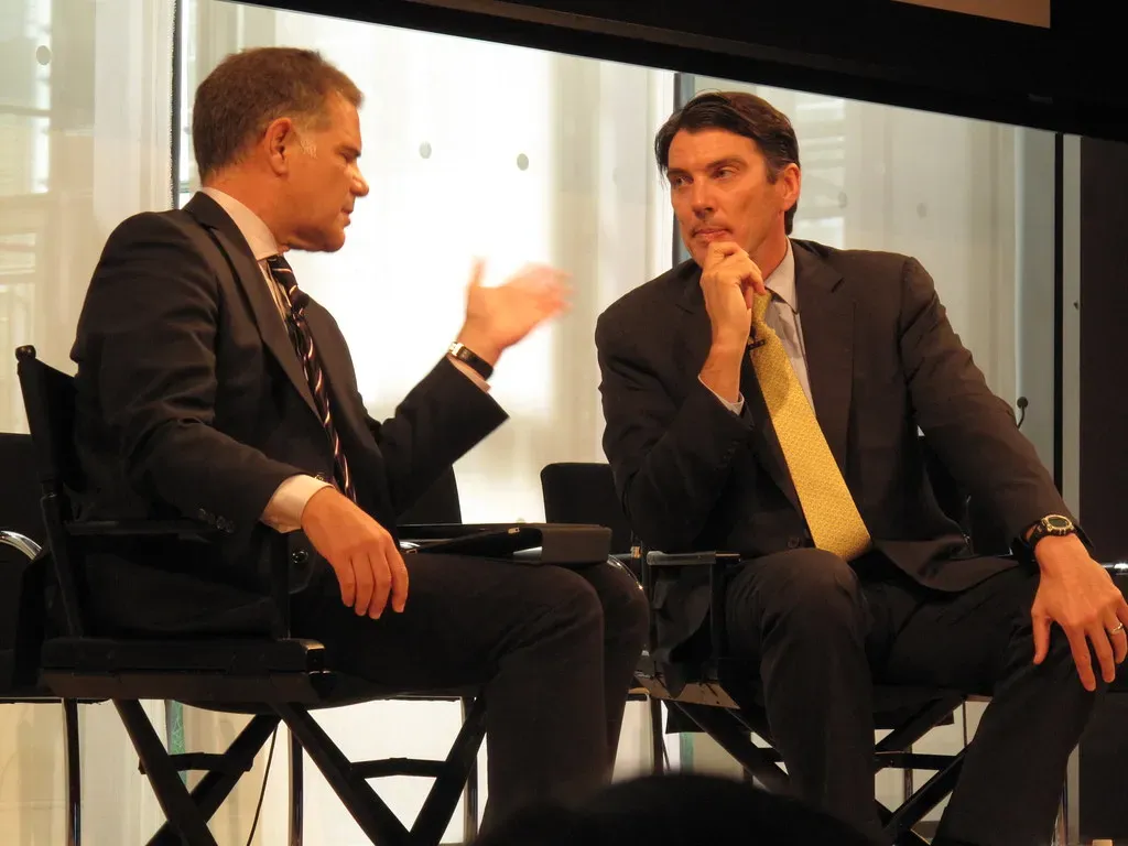 Their Body Language Tells the Real Story (Image Credits: Flickr)