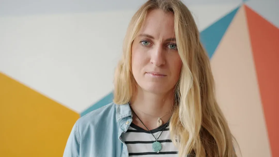 You Allow Yourself to Feel Without Becoming Overwhelmed (Image Credits: Unsplash)