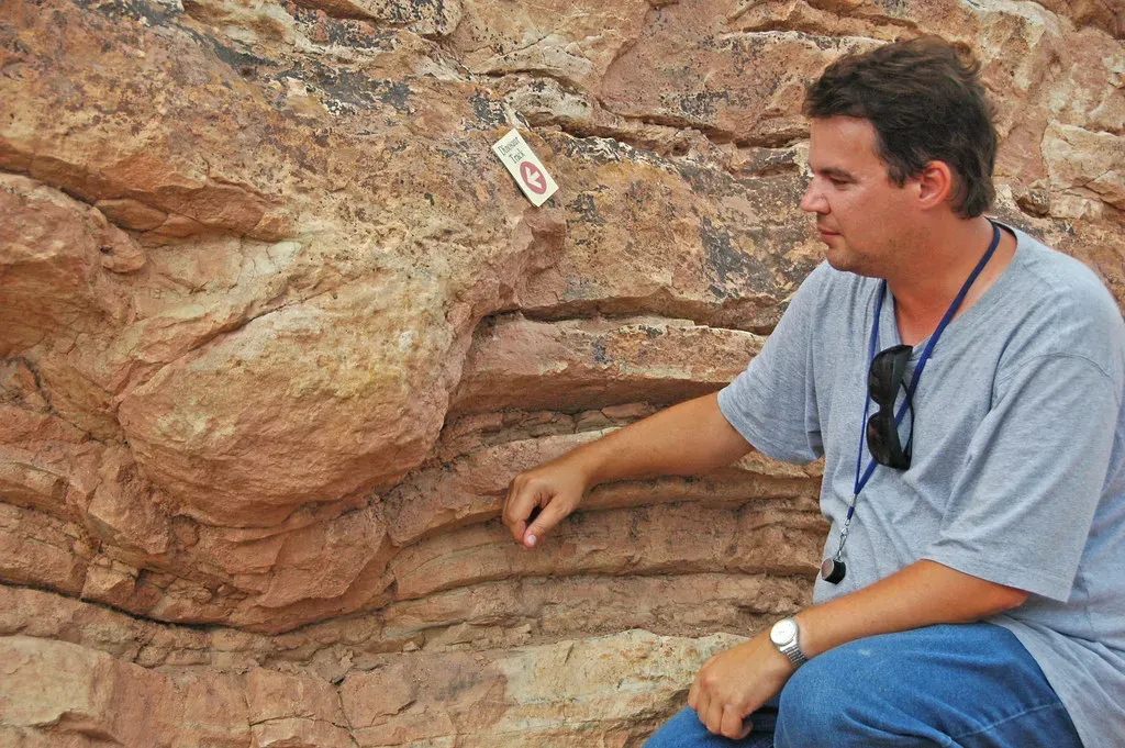 A Quarry Worker Felt Something Unusual Beneath His Feet (James St. John, Flickr, CC BY 2.0)