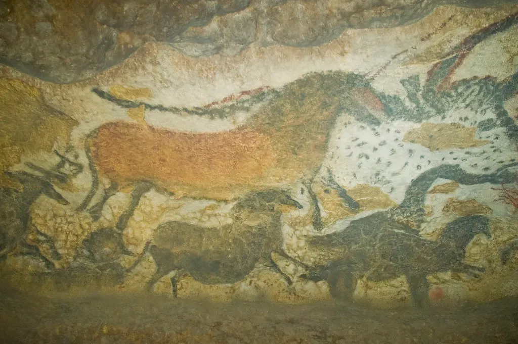 6. Lascaux Cave, France: The Sistine Chapel of Prehistory (copiancestral, Flickr, CC BY 2.0)