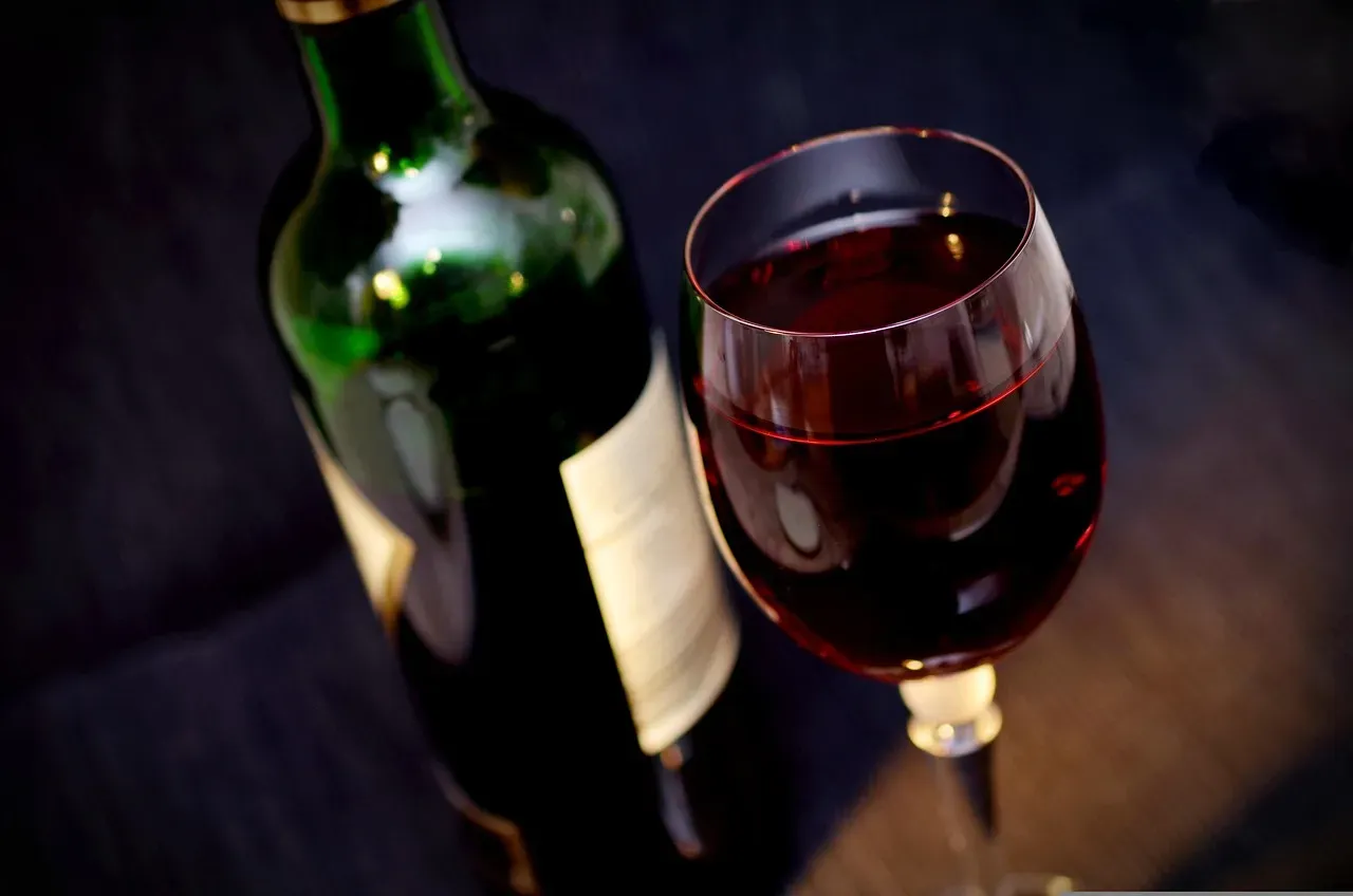 #6 - Vintage Bottles Worth More Than You'd Guess (Image Credits: Pixabay)