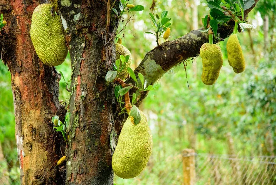 1. Wild Mega-Fruits That Made Modern Produce Look Tiny (Image Credits: Pexels)
