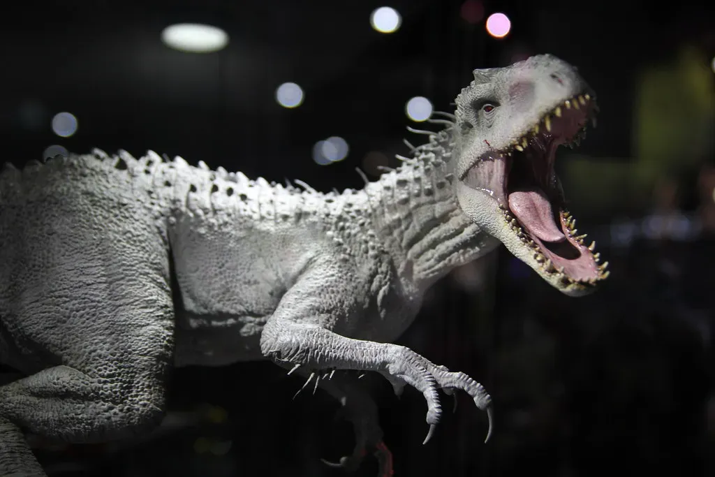 4. Jurassic World (2015): Spectacle First, Science Tied Up in the Basement (W10002, Flickr, CC BY-SA 2.0)