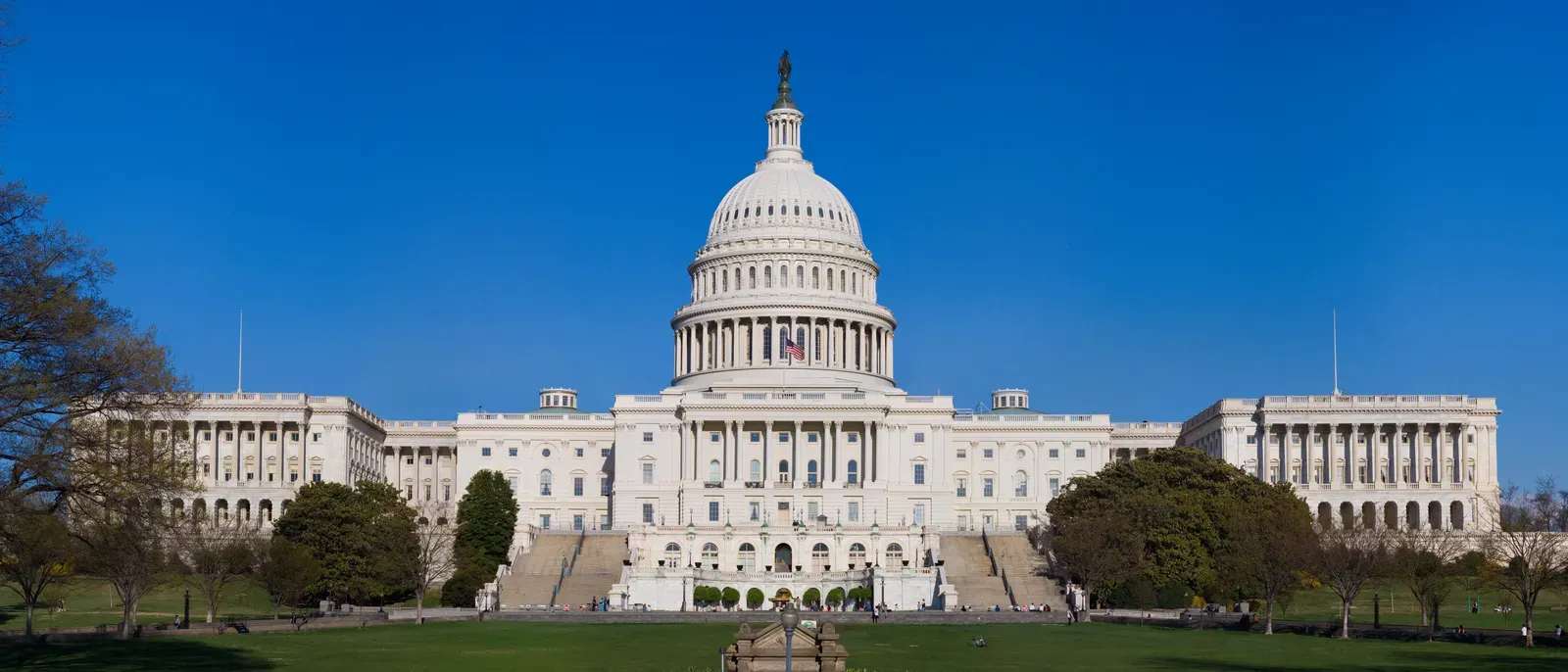 #8 - The US Capitol Hides an Empty Tomb Meant for George Washington (By Noclip, Public domain)