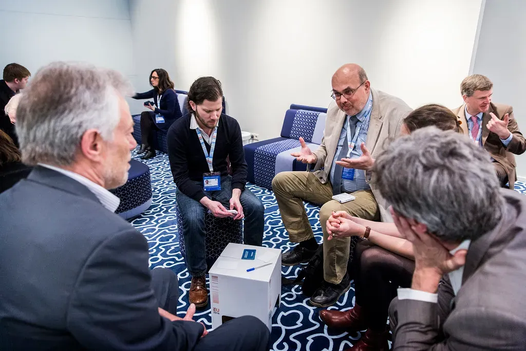 #7 The Institutional Turn: Journals, Funders, and Societies Change the Rules (EU2016NL, Flickr, CC BY 2.0)