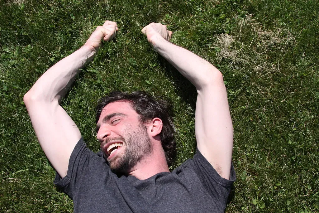 You Can Sit With Uncomfortable Emotions Without Numbing Out (Image Credits: Flickr)