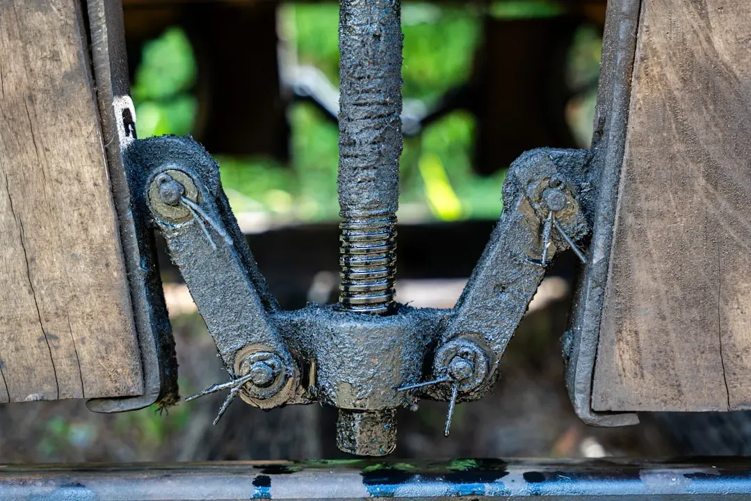 #3 - Jackscrews Became the Tool That Moved a Neighborhood (Image Credits: Unsplash)
