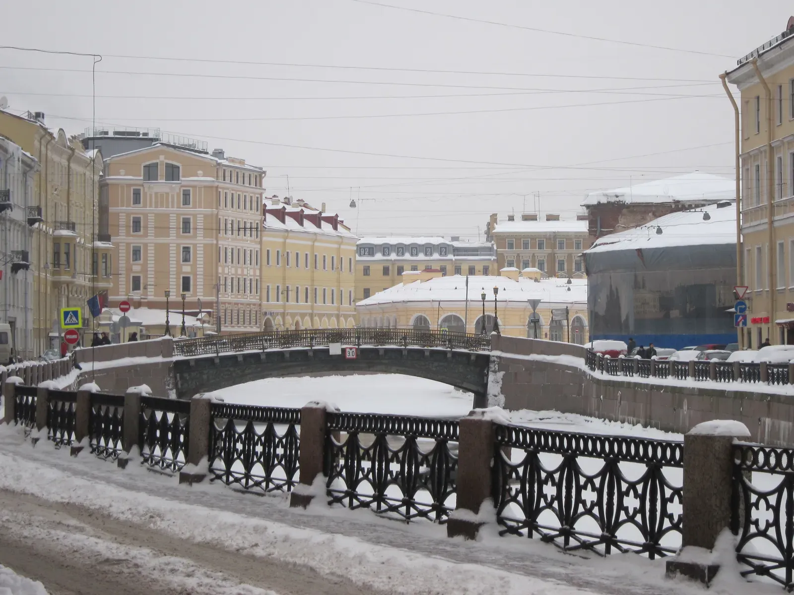 #3 - Bridges and Pavements in Freeze-Thaw Climates (By Obakeneko, CC BY 3.0)