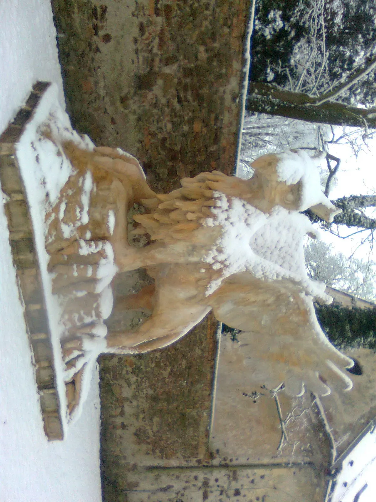 1. Ancient Greece and the Griffin‑Dinosaur Debate (By Pohled 111, CC BY-SA 4.0)