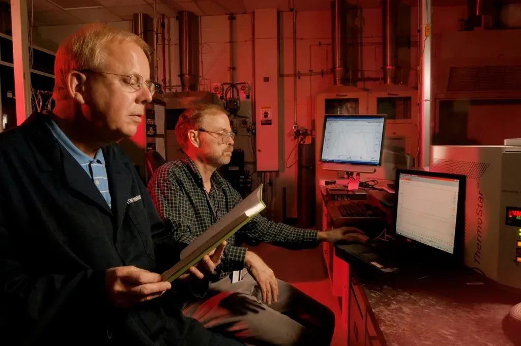 9. You Are Comfortable With Uncertainty and Incomplete Information (Image Credits: Flickr)