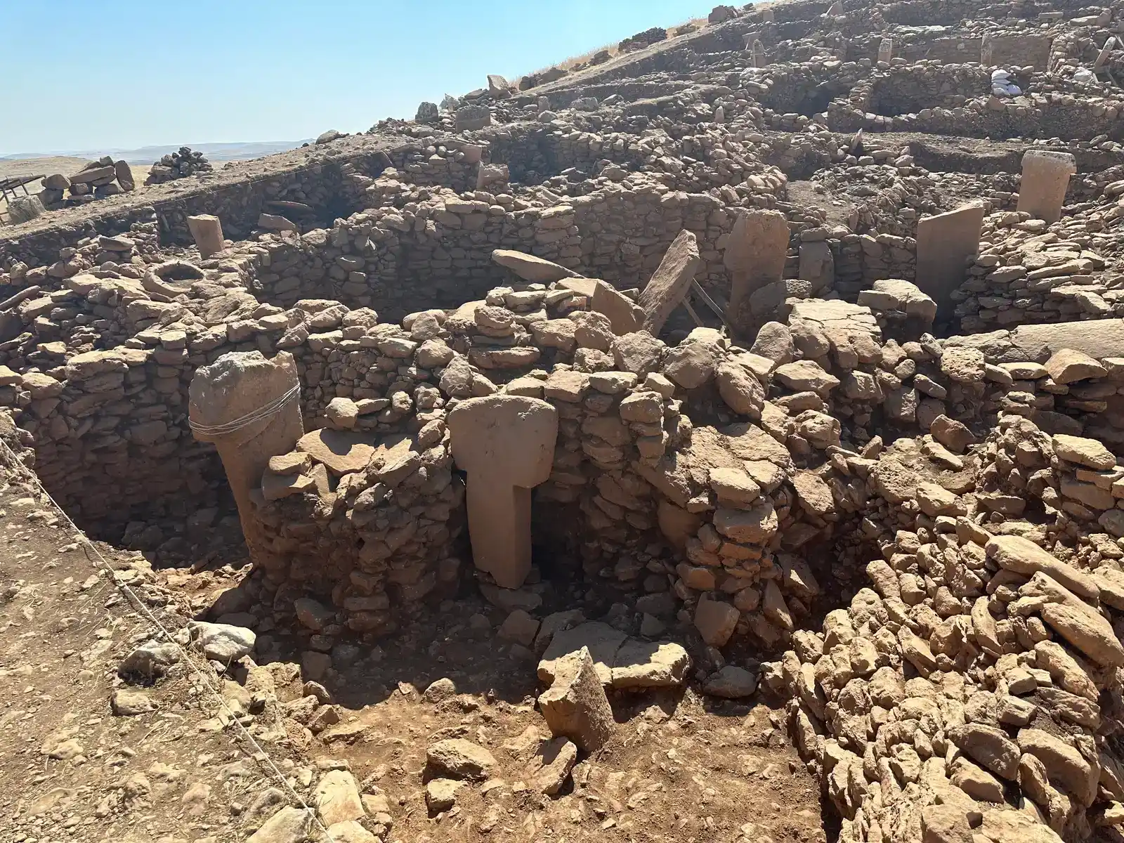 A Neolithic Amphitheater Built Before Agriculture Took Hold (Image Credits: Wikimedia)