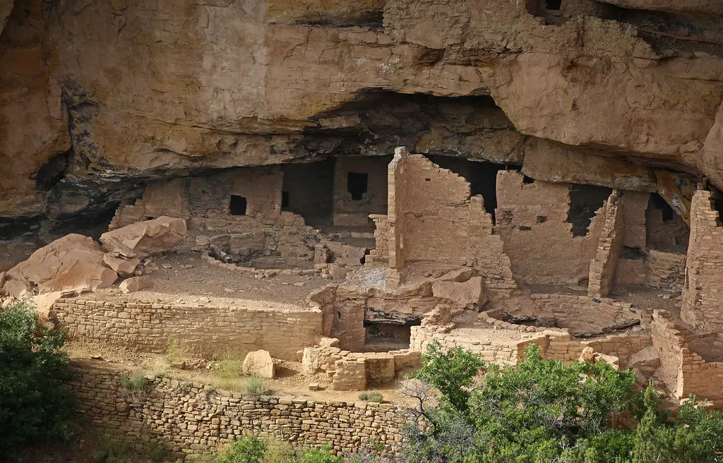 The Ancestral Puebloans: Cliff Dwellers Who Vanished Into Thin Air (Image Credits: Flickr)