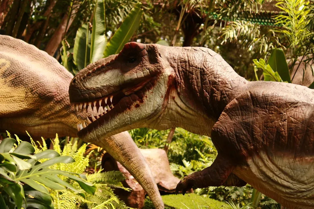 1. Dinosaurs Were All Slow, Sluggish, Cold‑Blooded Reptiles (Image Credits: Unsplash)