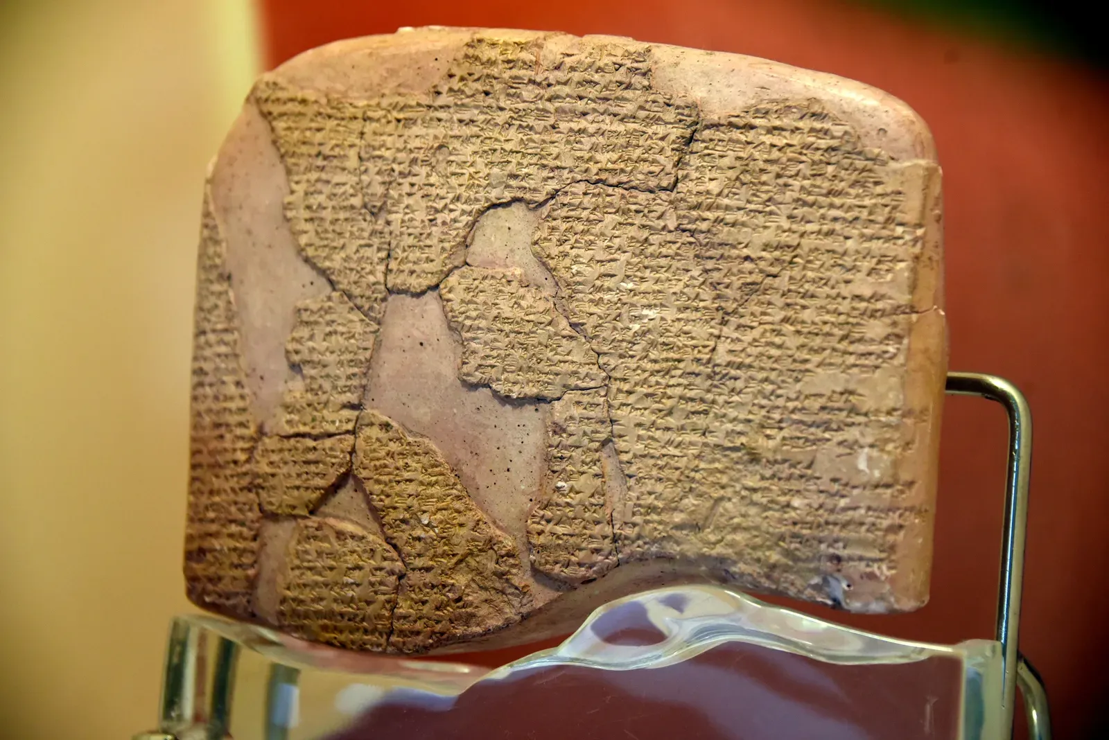 Clay Tablets Speak Of Mixed Origins; Genomes Tell A Similar Story (By Osama Shukir Muhammed Amin FRCP(Glasg), CC BY-SA 4.0)