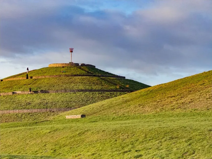 The Mounds of North America and the “Race of Giants” Myth (Image Credits: Pexels)