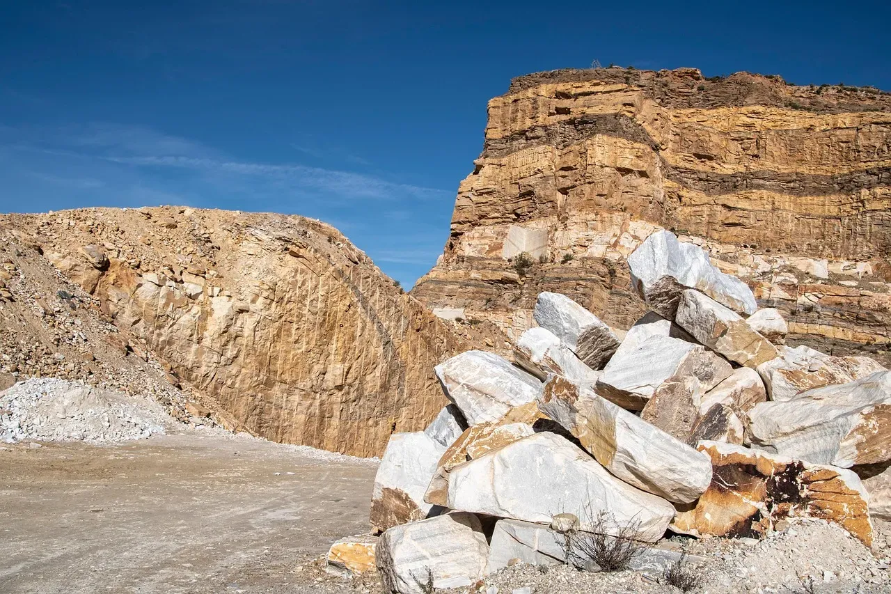 #7 Chemical “Storm Signatures” Locked in Mineral Layers (Image Credits: Pixabay)