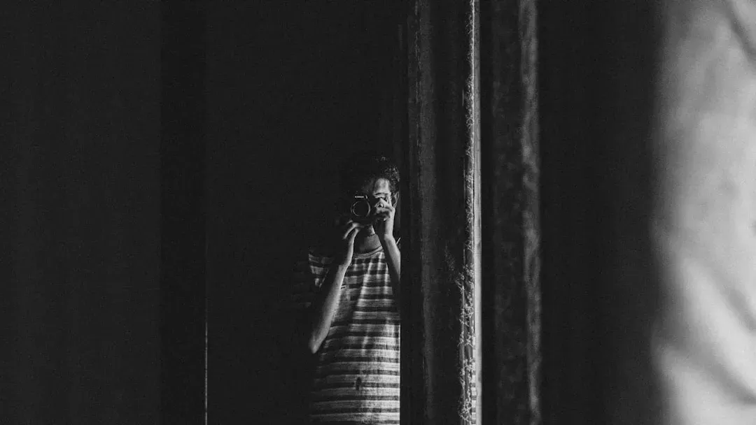 They Display Either Extreme Withdrawal or Overcompensation (Image Credits: Unsplash)