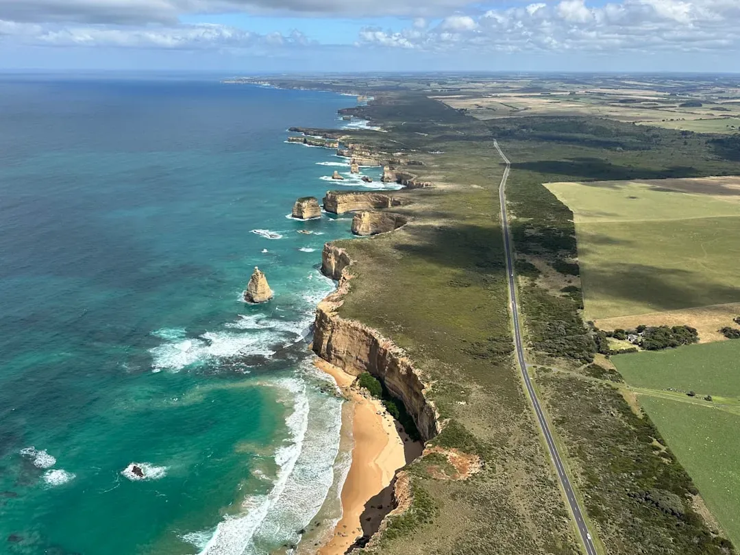Australia's 10,000-Year Coastlines: A Case Study in Geological Memory (Image Credits: Unsplash)