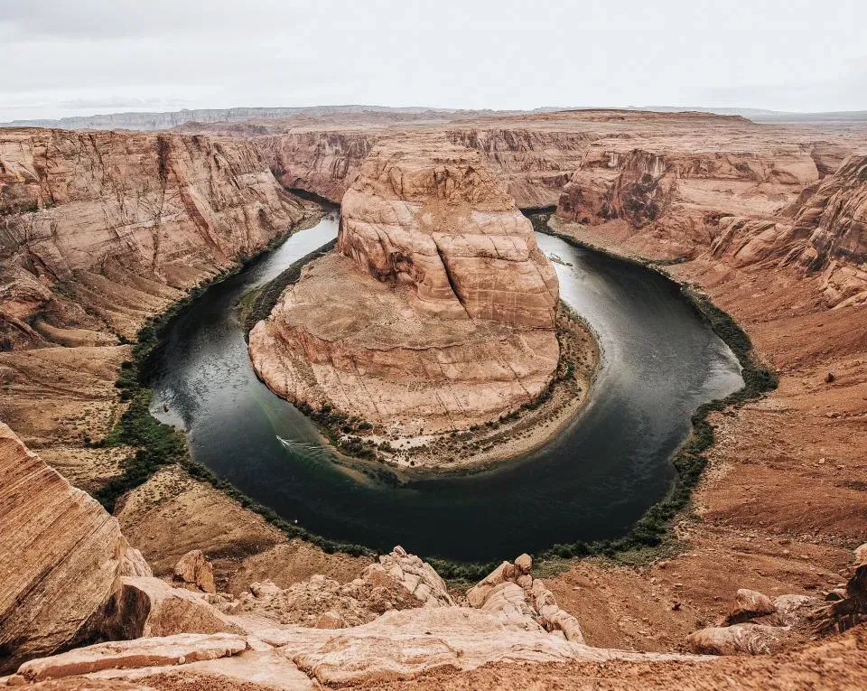 Rivers as Sculptors: From Flat Uplands to Deep Canyons (Image Credits: Stocksnap)