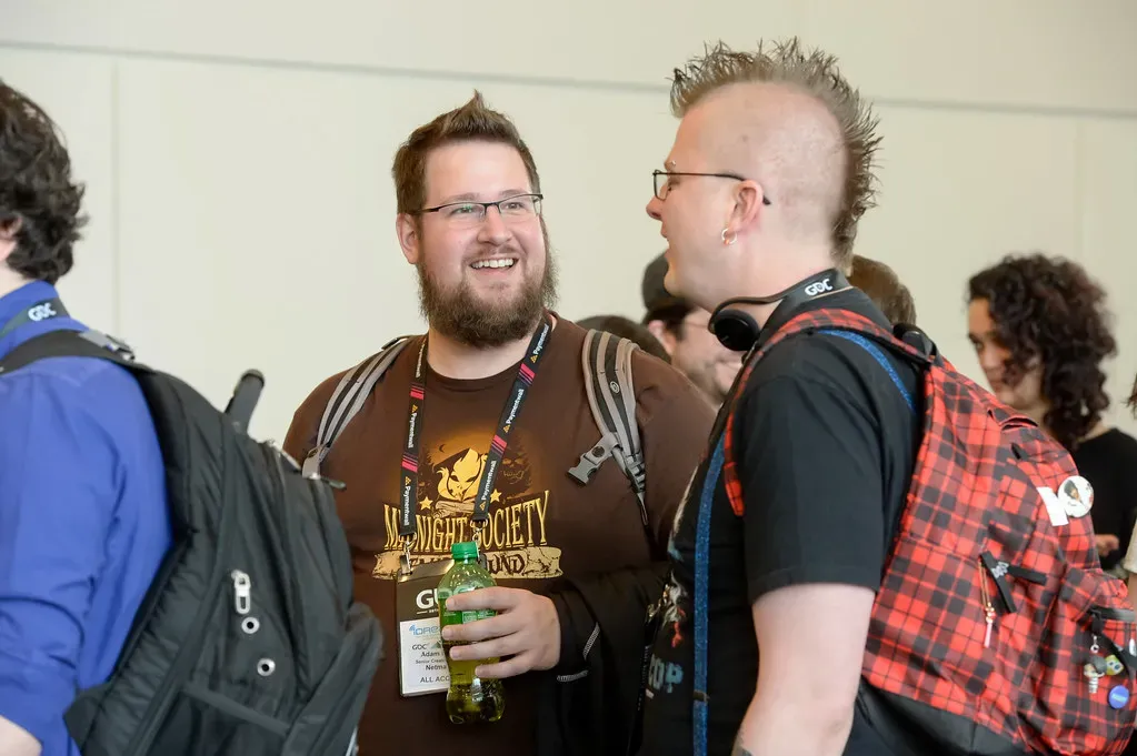 The Halo Effect: When One Good Trait Blinds You to Everything Else (Image Credits: Flickr)