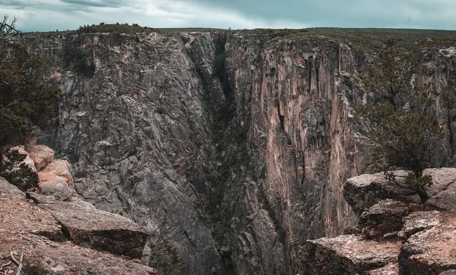 2. Black Canyon of the Gunnison National Park, Colorado: The Abyss That Swallows Light (Image Credits: Pexels)