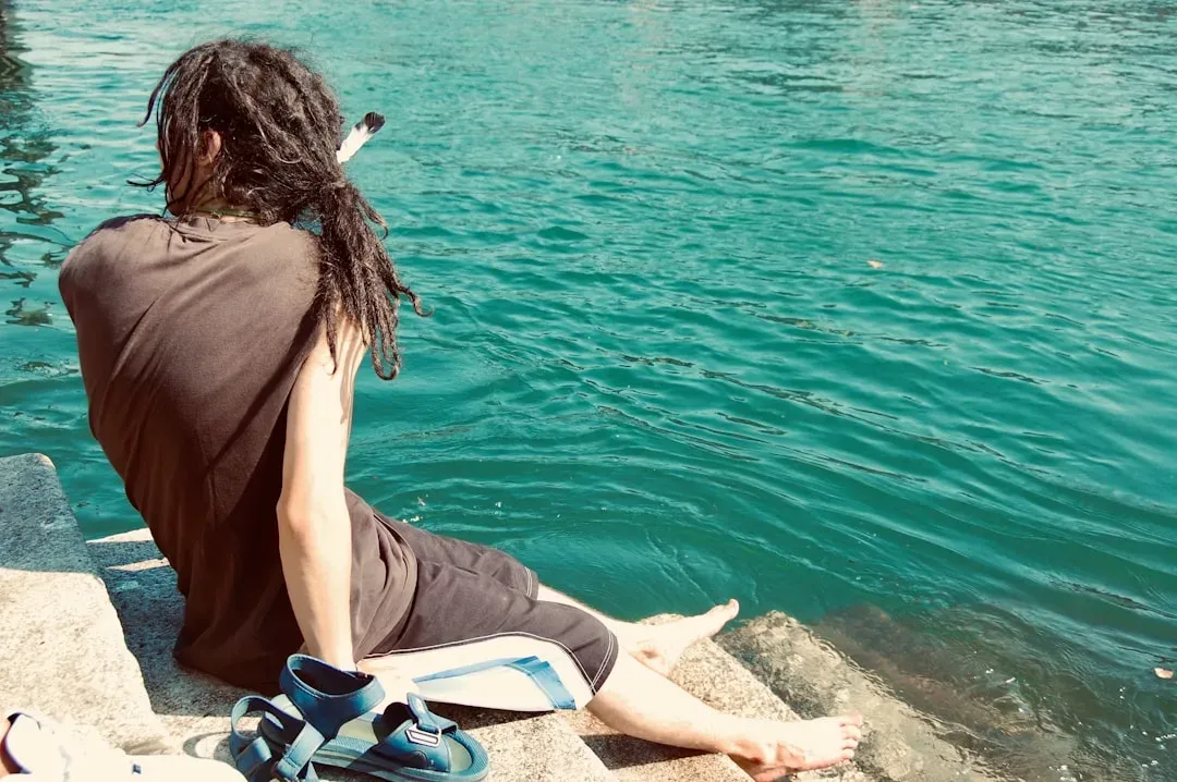 You're Drawn to Water and Find It Deeply Comforting (Image Credits: Unsplash)