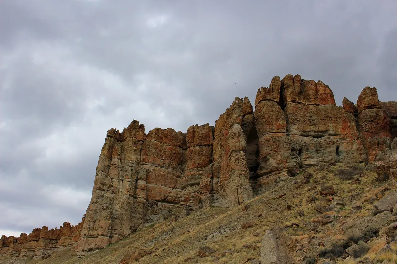#18 - A Global, Uniform "Textbook" Geological Column (Image Credits: Pixabay)