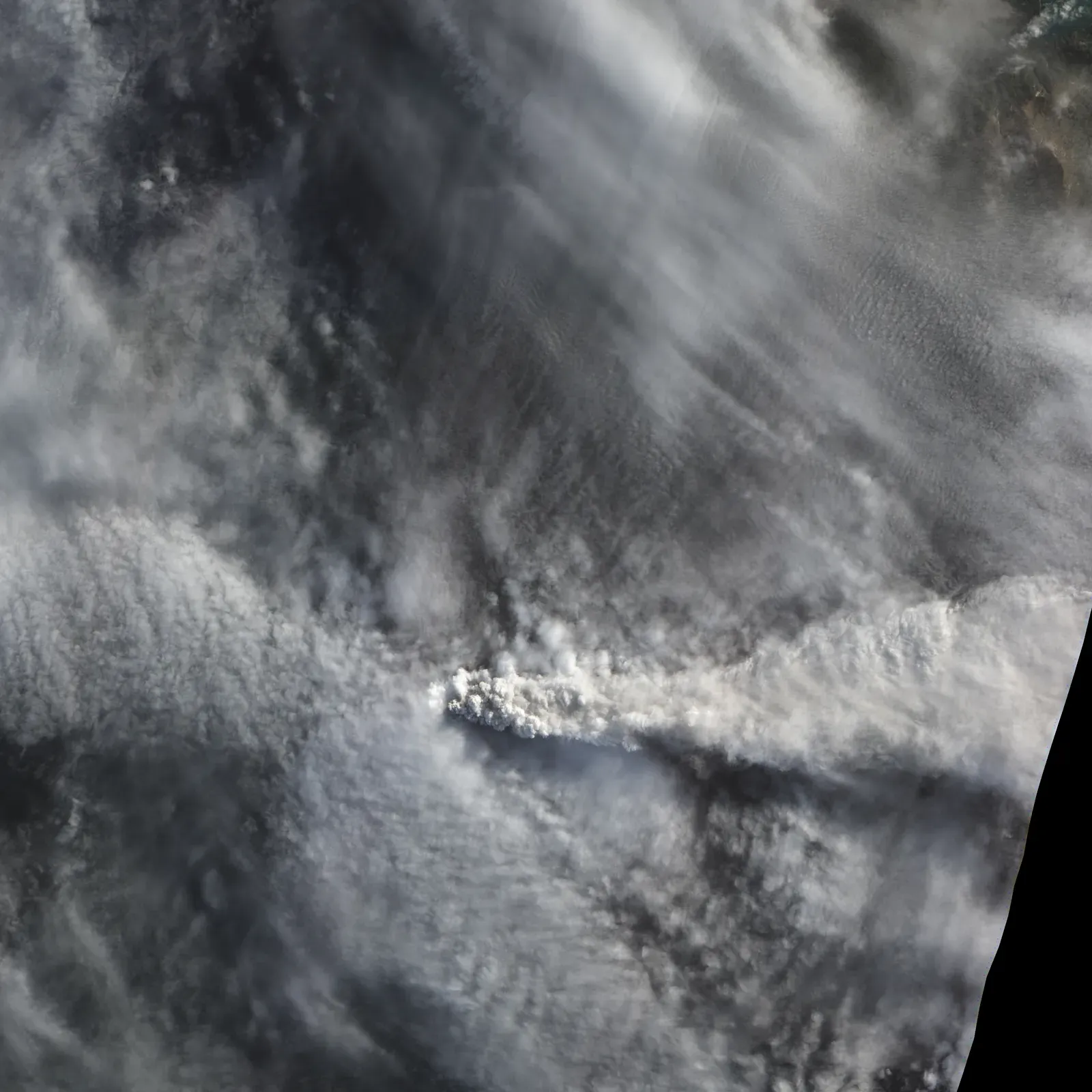 The Sulfur Surprise: New Science Is Rewriting the Killer Recipe (By NASA Earth Observatory images by Jesse Allen, using data from the the Aura science team (top) and EO-1 ALI data (bottom) provided courtesy of the NASA EO-1 team. Caption by Michael Carlowicz.Instrument(s): EO-1 - ALIAura - OMI, Public domain)