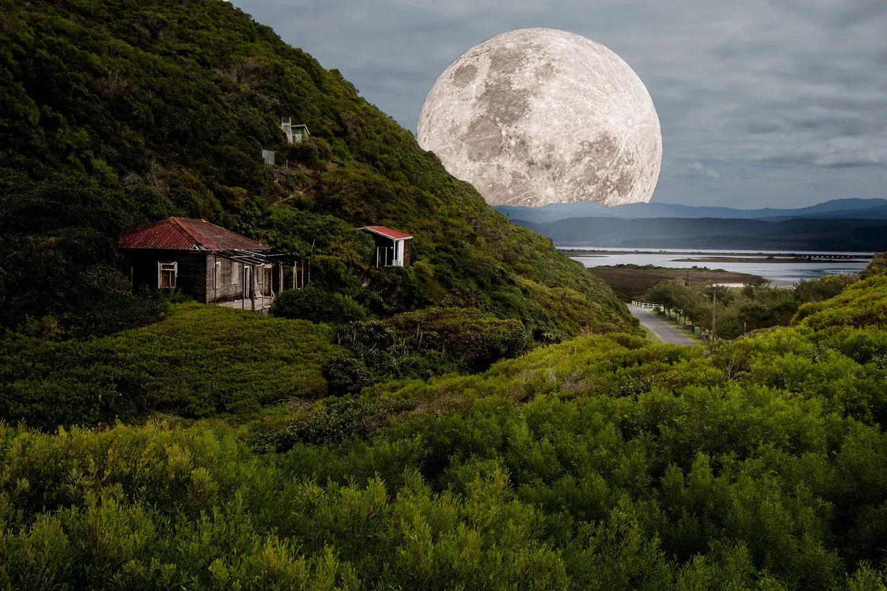 The Cold Supermoon Closes Out 2025 (Image Credits: Pixabay)