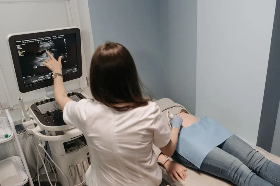 The “Obstetric Dilemma” and Why It’s More Complicated Than It Sounds (Image Credits: Pexels)
