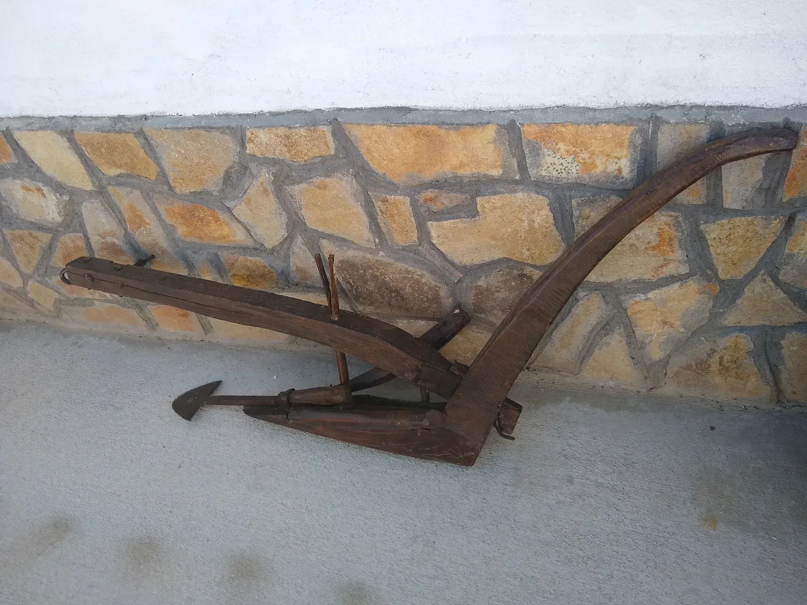 3. Iron Ploughs and Agricultural Tools: Feeding More People Than Ever (By Ve4ernik, CC0)