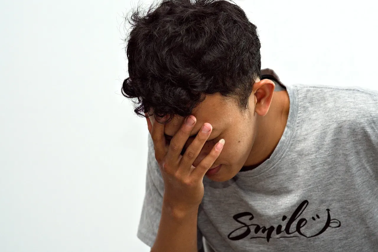 The Subtle Art of Self-Soothing Gestures (Image Credits: Pixabay)