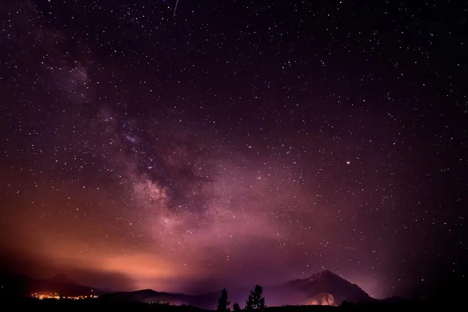 Why You Turned Random Stars Into Familiar Constellations (Image Credits: Stocksnap)