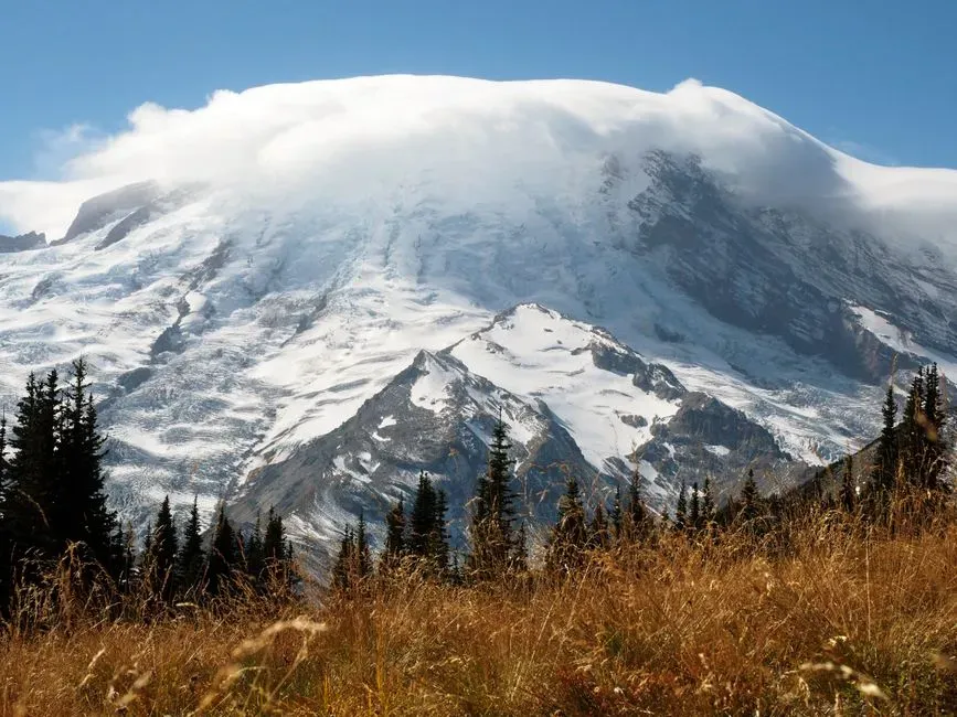 #12 - The Winter of 1971-72: Mount Rainier's Snow Wall (Image Credits: Pexels)