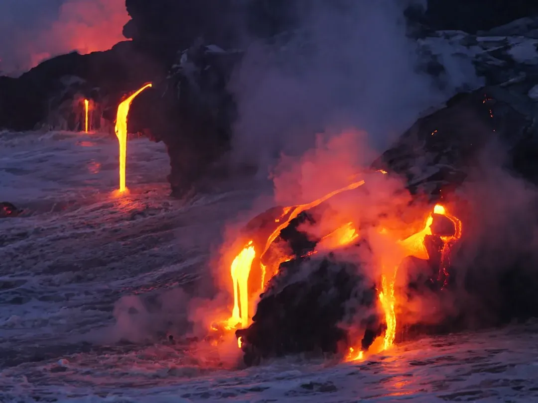 9. The Ancient Lava Dams: When Fire Met the River (Image Credits: Unsplash)