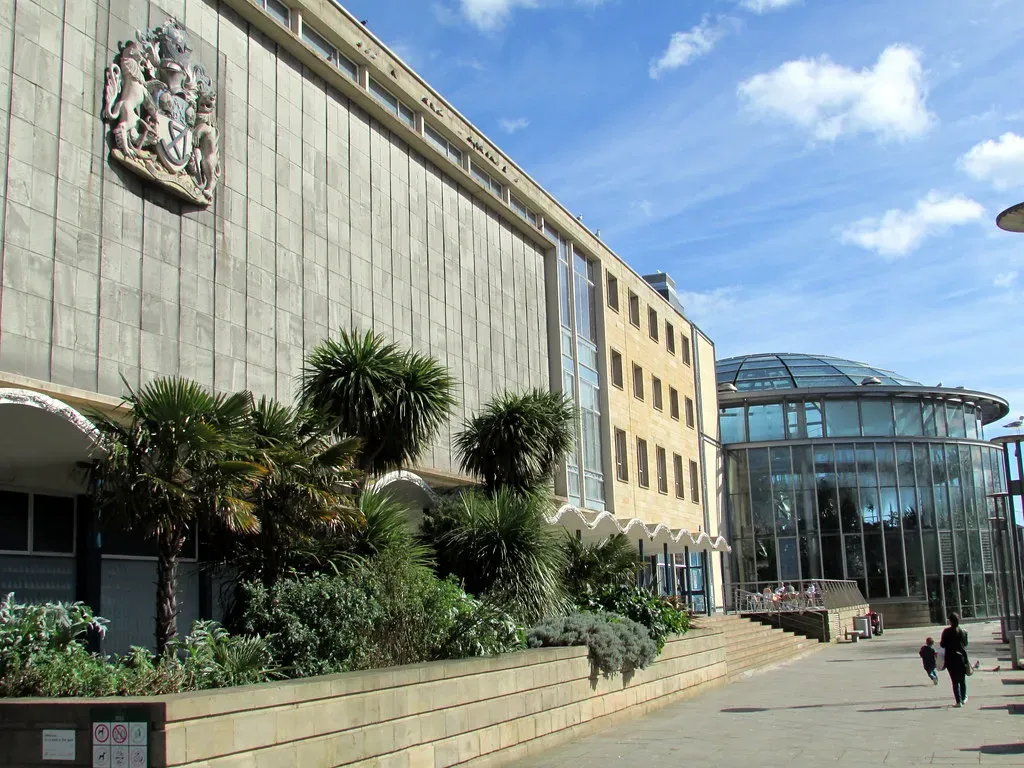 #10 - Sunderland Museum: Locked Behind a Redevelopment Fog (Reading Tom, Flickr, CC BY 2.0)