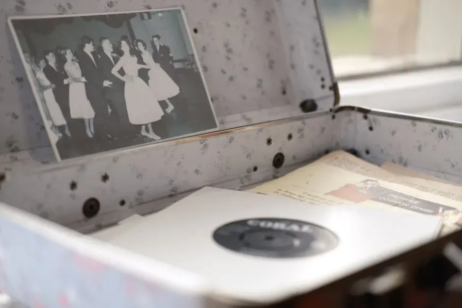 #13 Time Capsules, Love Letters, and Deliberate Buried Messages (Image Credits: Pexels)