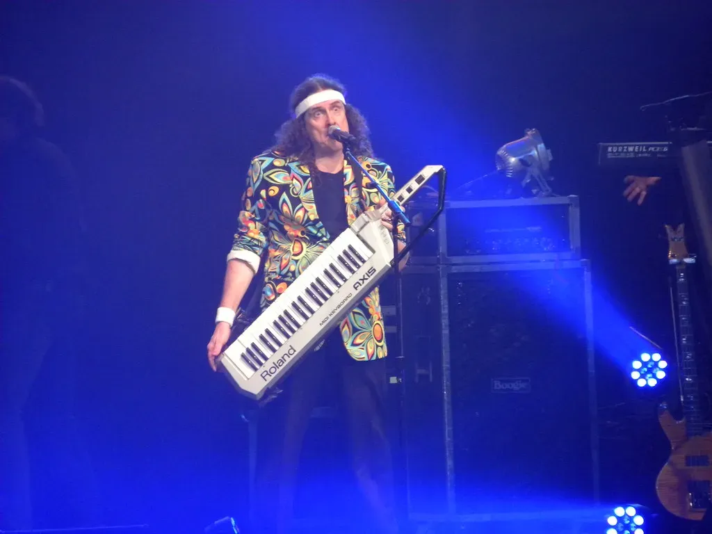 5. “Weird Al” Yankovic – the parody nerd who understood fandom before the internet (slgckgc, Flickr, CC BY 2.0)