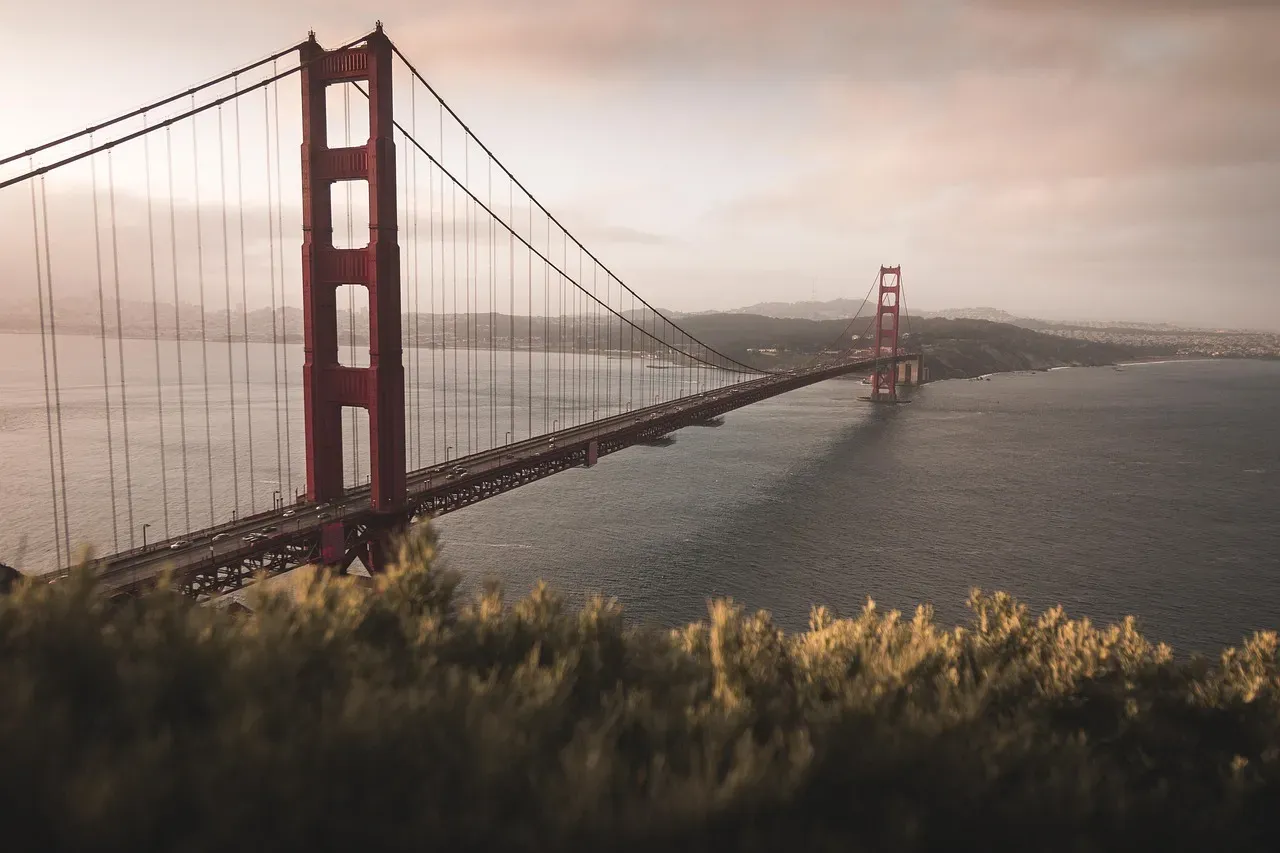 #5 - The Golden Gate Bridge Once Nearly Buckled Under Its Own Fans (Image Credits: Pixabay)