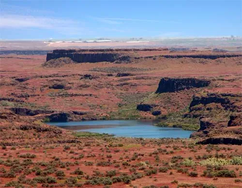 The Channeled Scablands: A Landscape Written in Water (Image Credits: Wikimedia)
