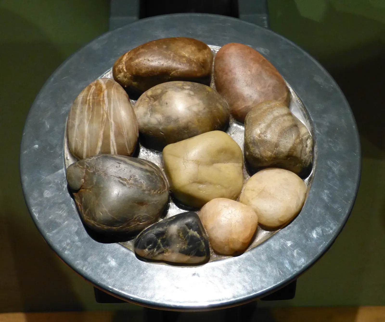 Stones Were a Regular Part of the Diet (Image Credits: Wikimedia)