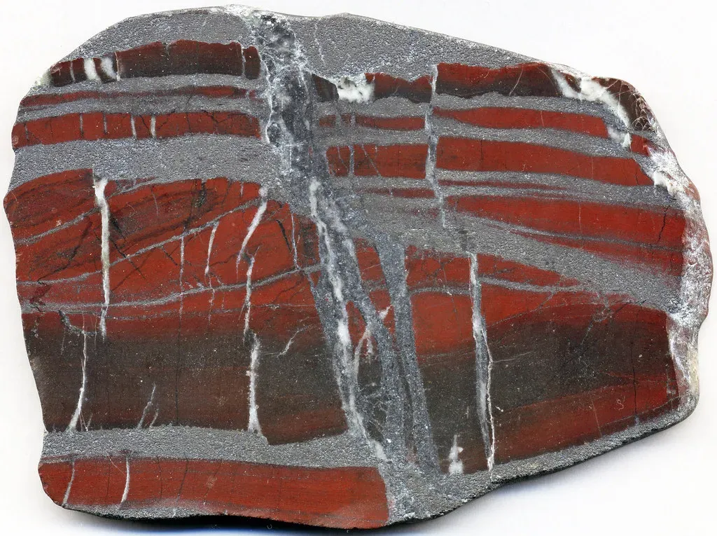 Banded Iron Formations and What They Tell You About Early Life (James St. John, Flickr, CC BY 2.0)