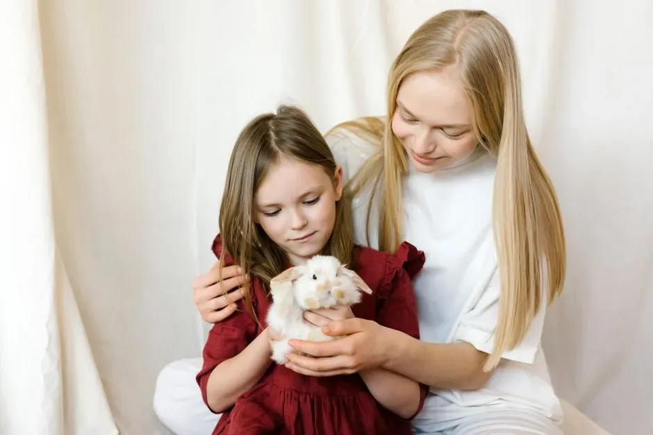 Cross-Species Spillover: Why We Treat Pets Like Our Kids (Image Credits: Pexels)