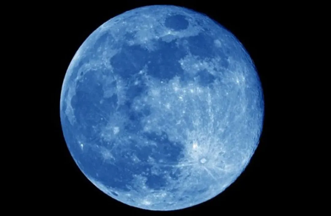 Natal Moon in Pisces or Cancer (Image Credits: Unsplash)