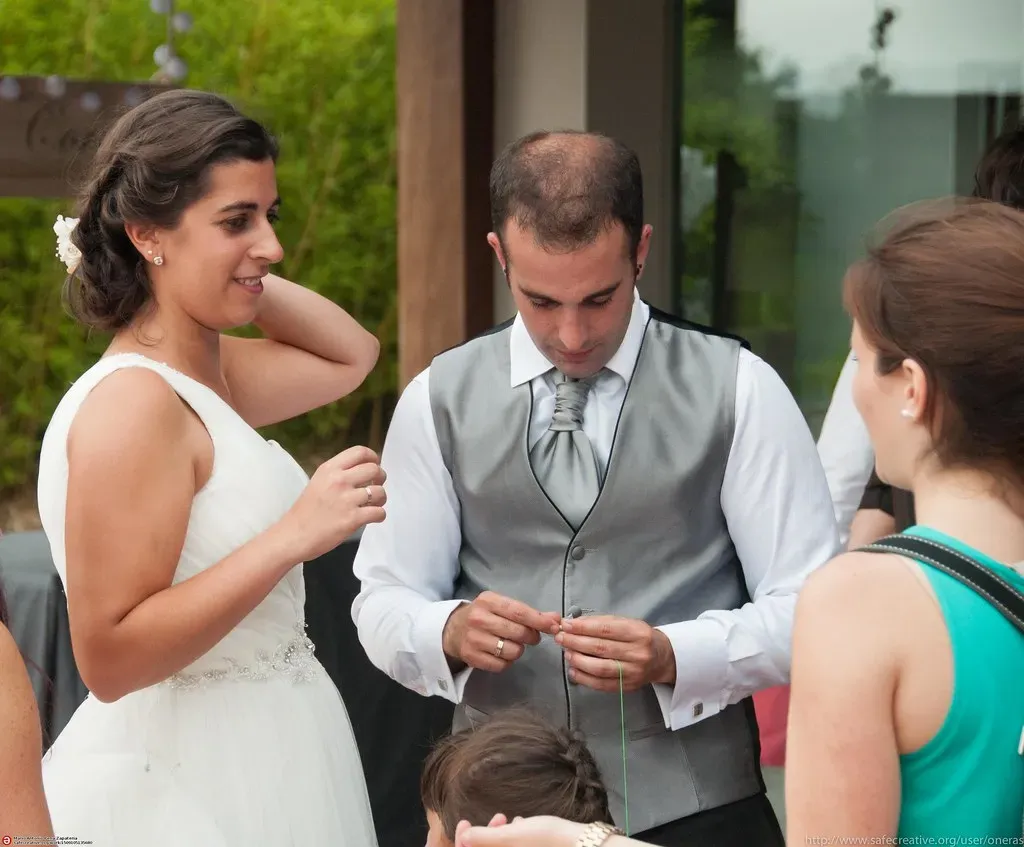 Giving Half Your Attention While Distracted (Image Credits: Flickr)