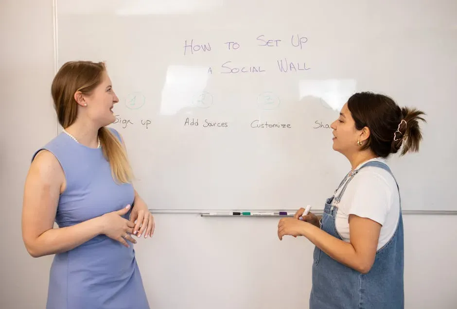 3. Conscientiousness: The Planner vs. The Go-With-The-Flow Friend (Image Credits: Pexels)