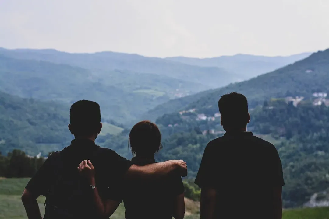 Social Glue: How Memories Connect You to Others (Image Credits: Unsplash)