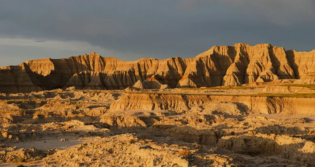 4. Badlands National Park, South Dakota - The Birthplace of Vertebrate Paleontology (Image Credits: Unsplash)