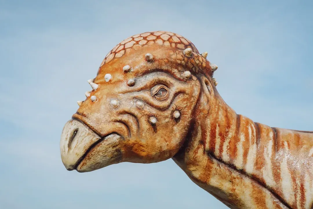 7. Pachycephalosaurus: The “Head-Butter” With a Mystery Dome (Image Credits: Unsplash)