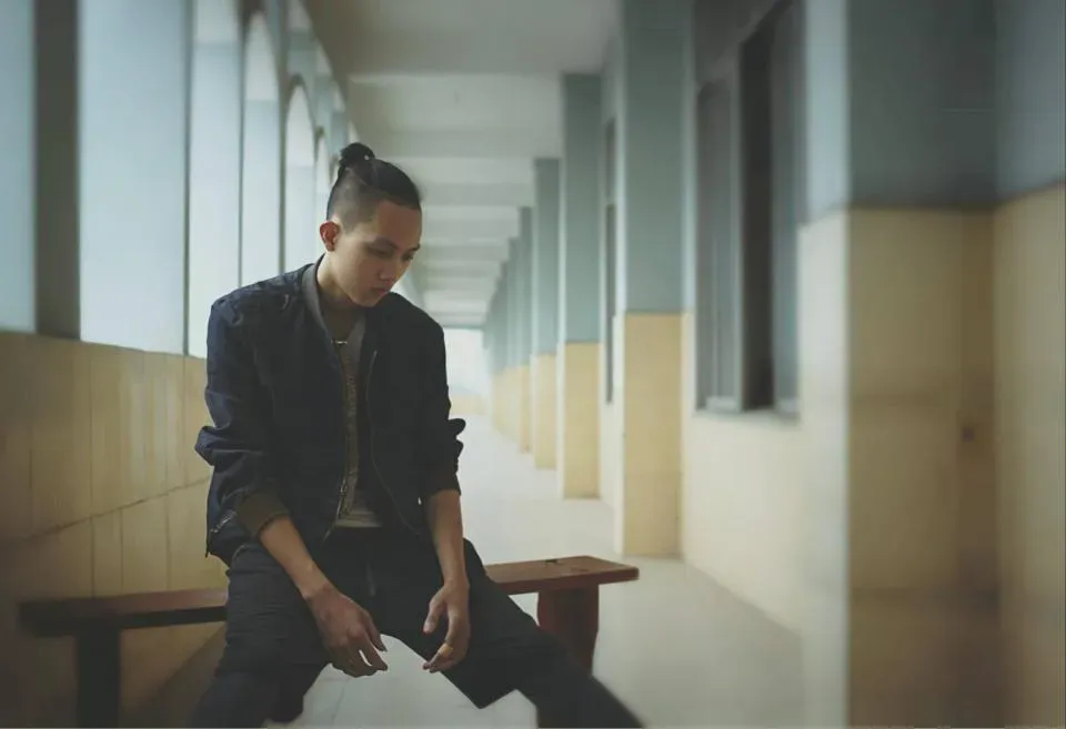 You Constantly Downplay Your Achievements (Image Credits: Stocksnap)